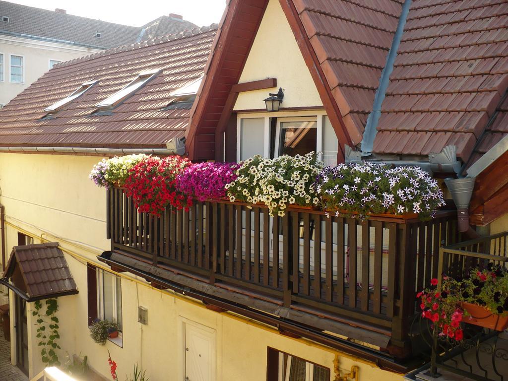 Rami House Central Double Rooms Брашов Экстерьер фото