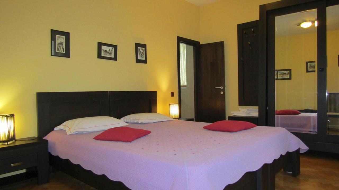 Rami House Central Double Rooms Брашов Экстерьер фото