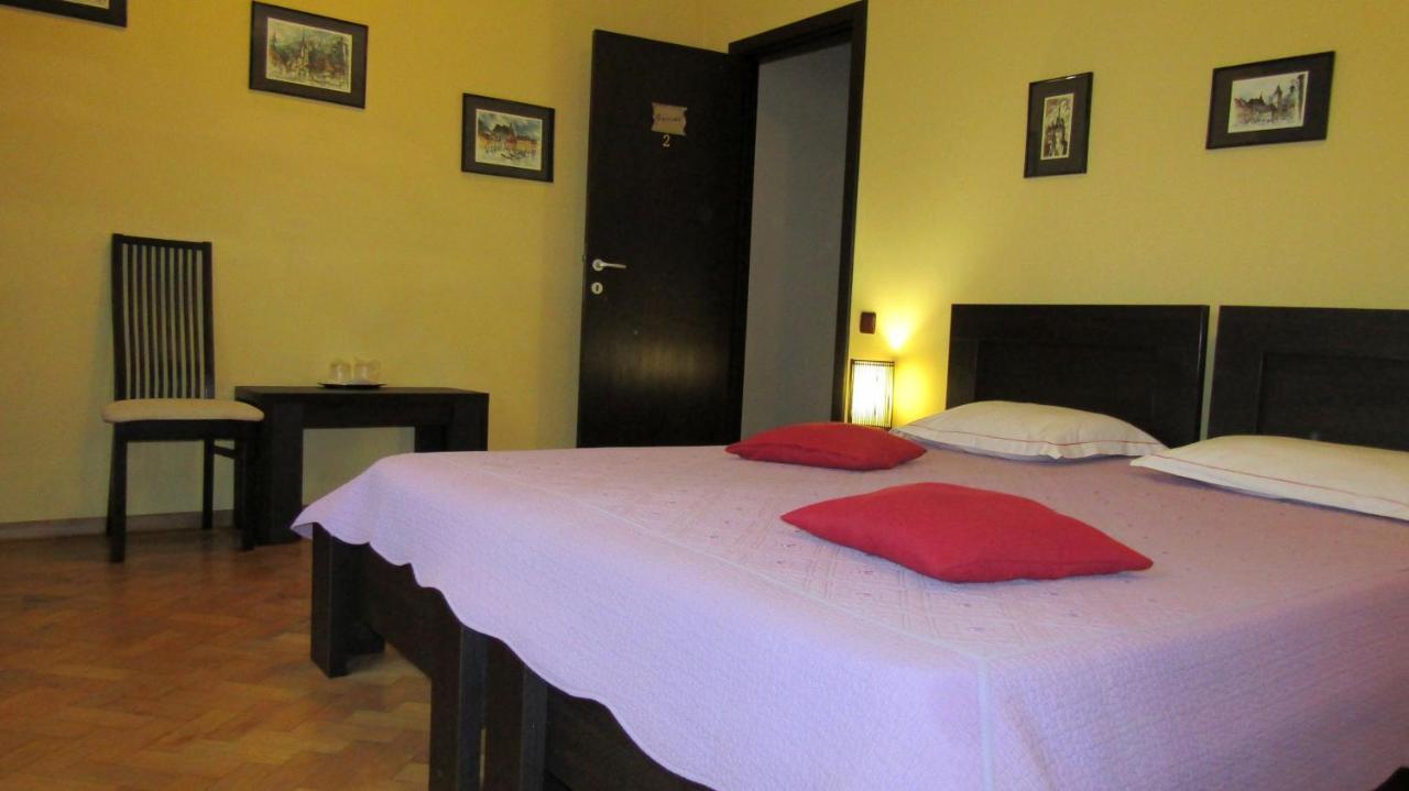 Rami House Central Double Rooms Брашов Экстерьер фото