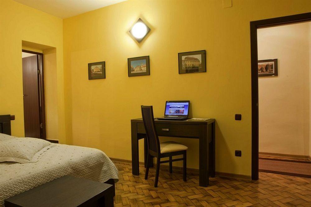 Rami House Central Double Rooms Брашов Экстерьер фото