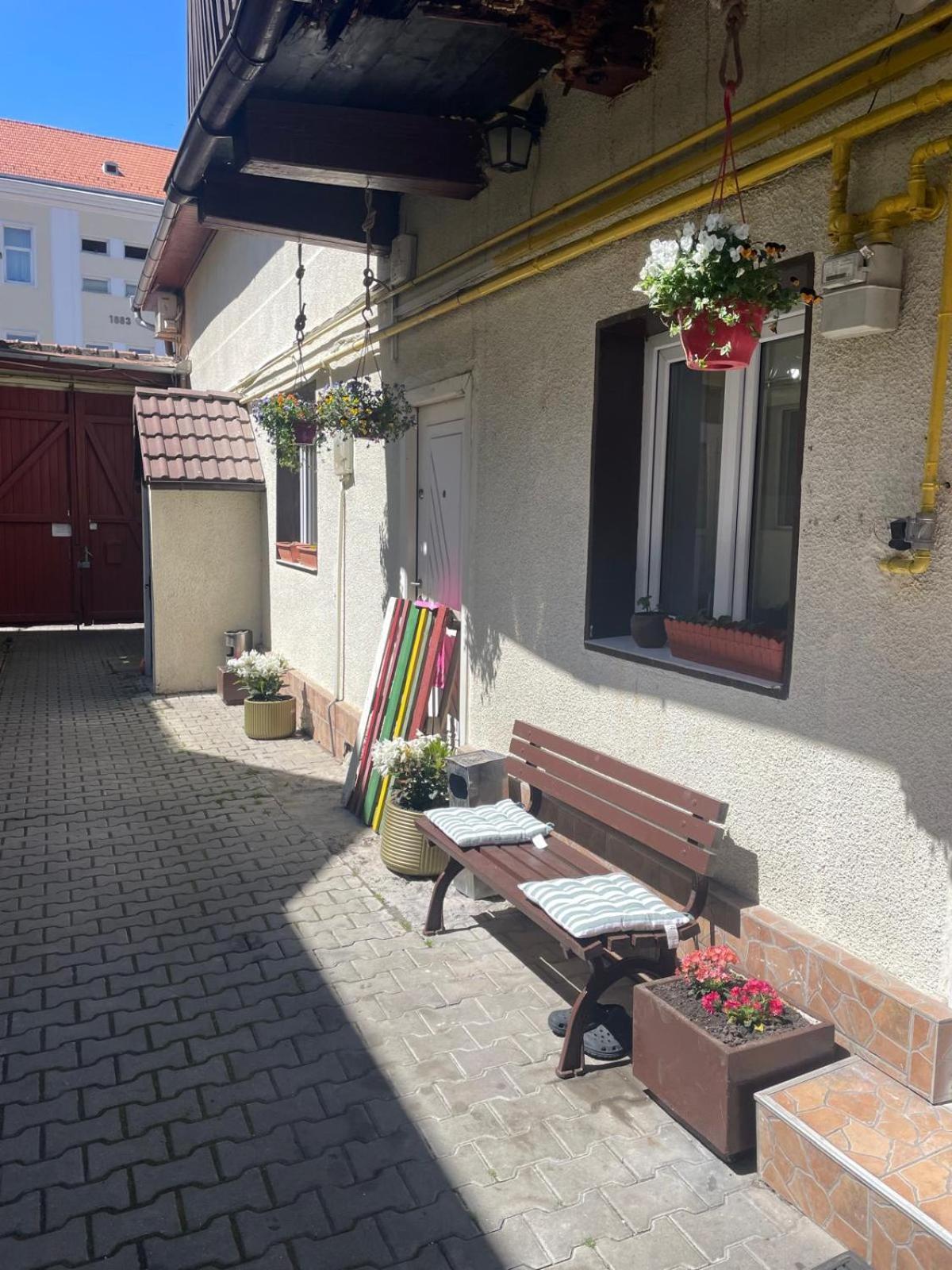 Rami House Central Double Rooms Брашов Экстерьер фото
